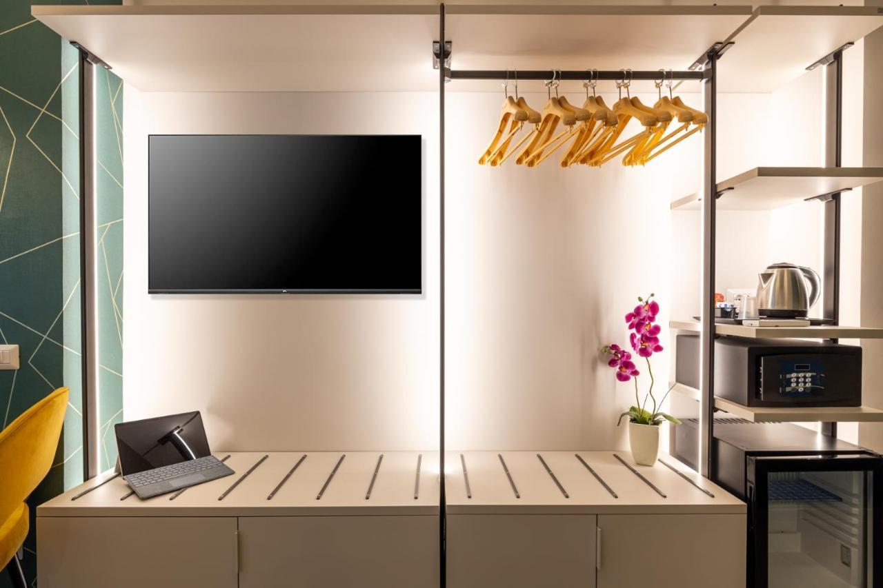 New Morpheus Rooms Rome Exterior photo