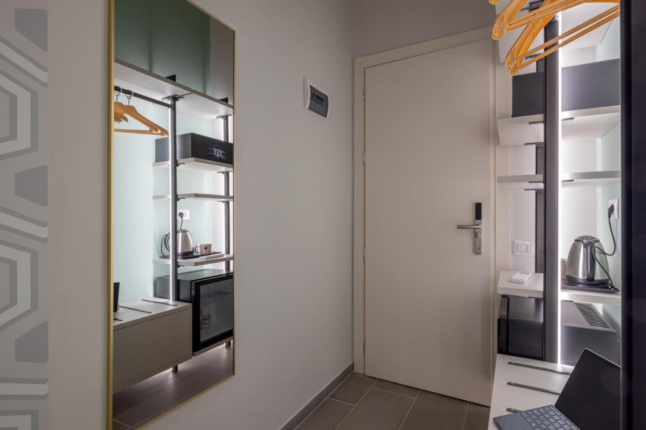 New Morpheus Rooms Rome Exterior photo