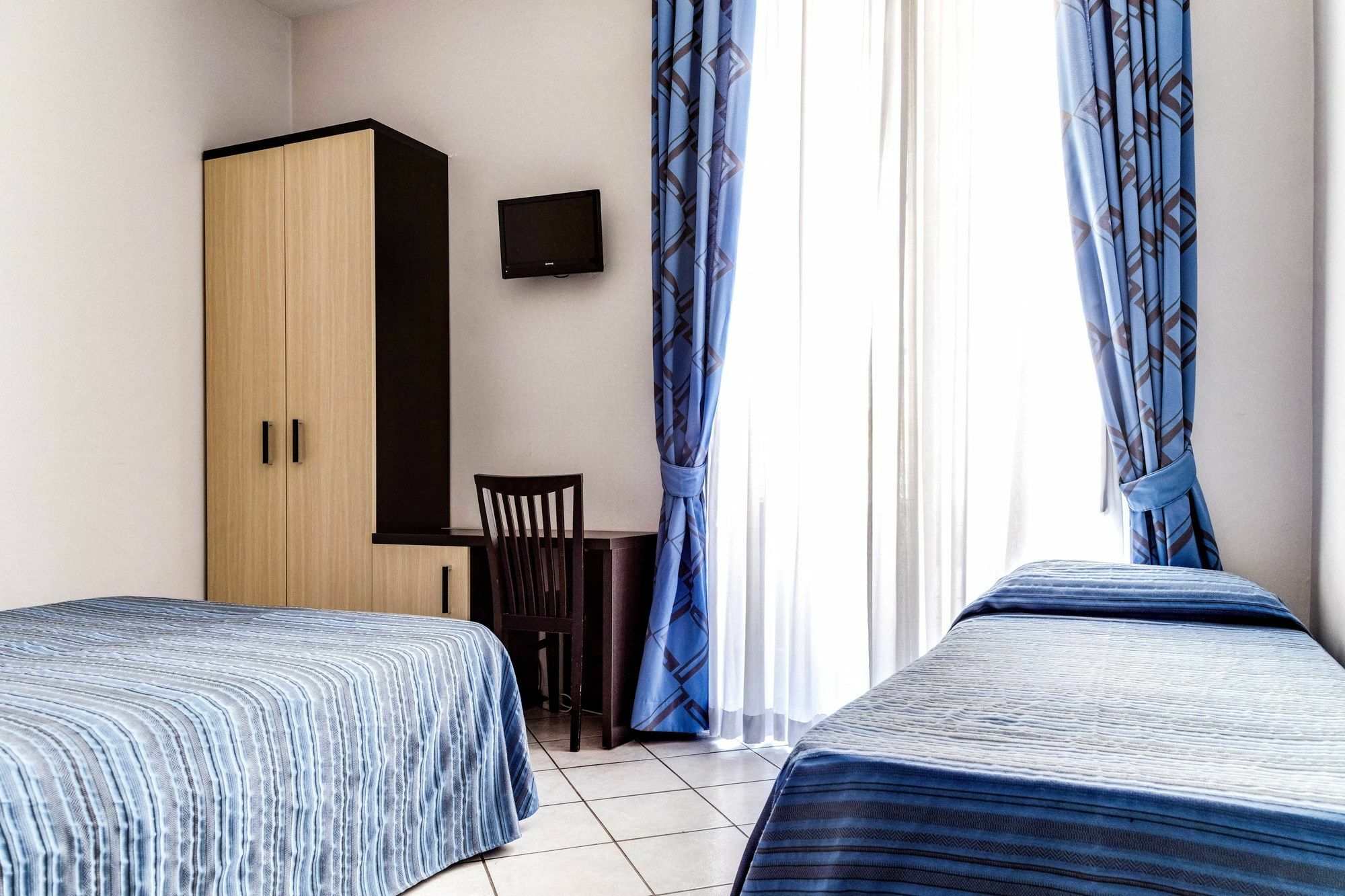 New Morpheus Rooms Rome Exterior photo