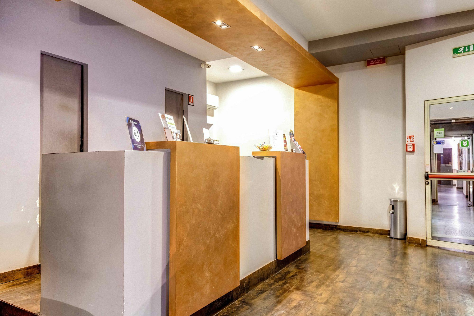 New Morpheus Rooms Rome Exterior photo